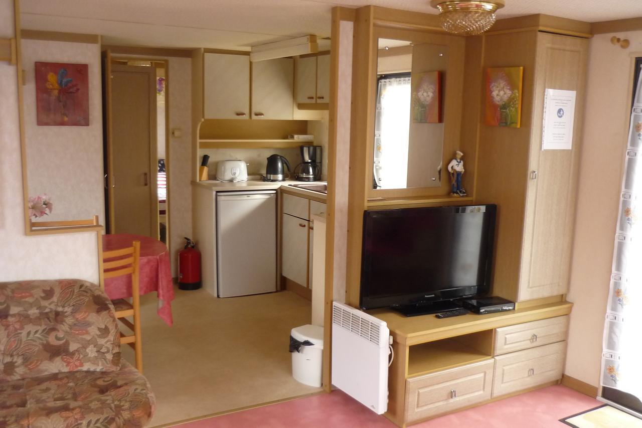 Mobile Home Le Clos De See Chérencé-le-Roussel エクステリア 写真